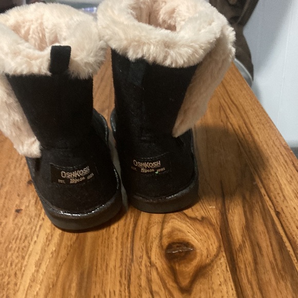 Oshkosh B’gosh  black boots - Picture 3 of 7